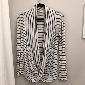 Long sleeve stripped top